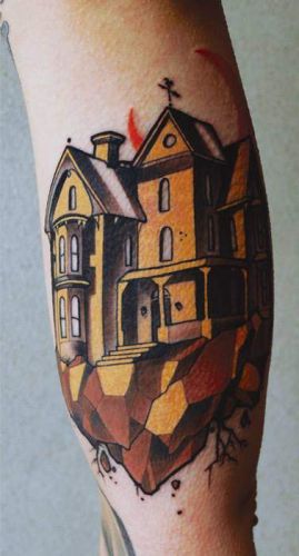 Geisterhaus-Tattoo