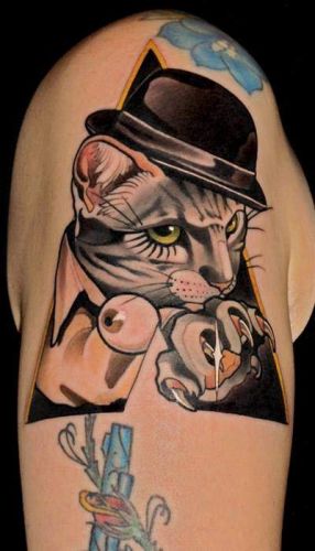 Katze-mit-Hut-Tattoo