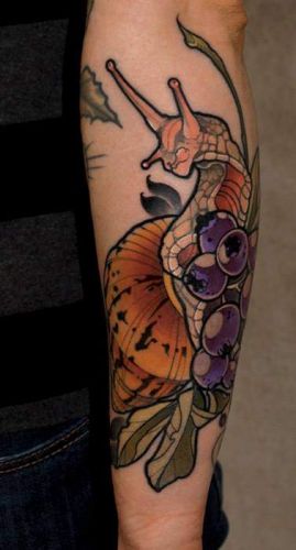 Schnecke-Traube-Tattoo