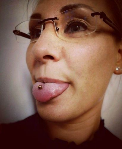 Zungenpiercing gold berlin