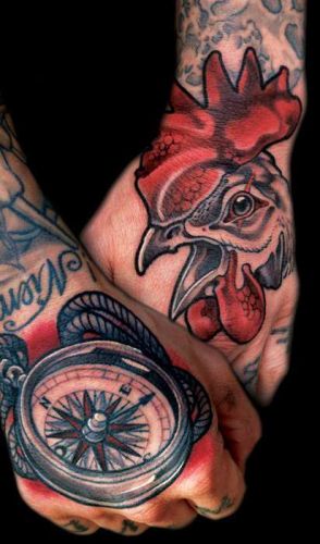 Kompass-Hahn-Tattoo