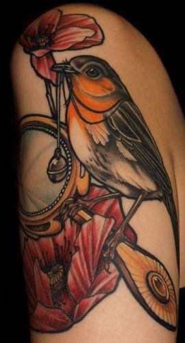 Vogel-Spiegel-Tattoo