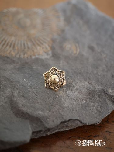 Ein wunderschöner Aufsatz aus 18K Echtgold. Perfekt zum Aufschrauben auf Schmuck mit Innengewinde.