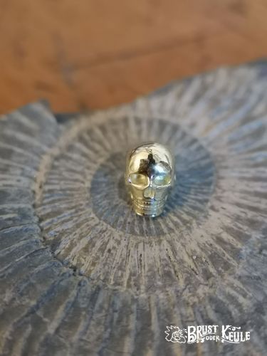 Ein wunderschöner Aufsatz aus 18K Echtgold. Perfekt zum Aufschrauben auf Schmuck mit Innengewinde.