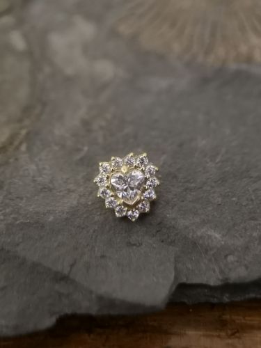 Ein wunderschöner Aufsatz aus 18K Echtgold mit Premium Zirconia. Perfekt zum Aufschrauben auf Schmuck mit Innengewinde.